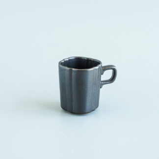 VEILLÉE Flower Shaped Cup (Black)