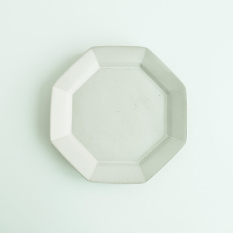 OCTAGON Plate (Ivory)*Discontinued*