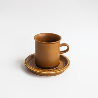 SUNA Cup with Saucer (Tall)