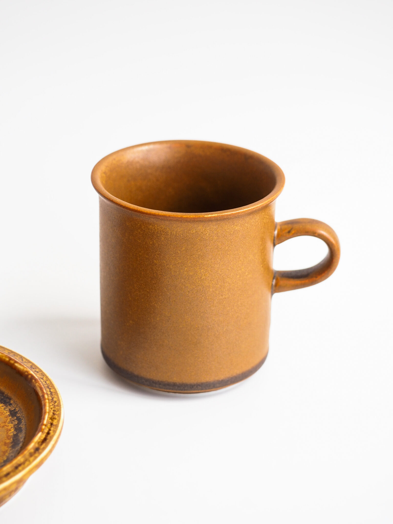 SUNA Cup with Saucer (Tall) - Image 2